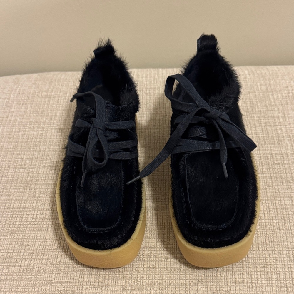 Steve Madden Navy Blue Faux Fur Loafers with Tan Sole